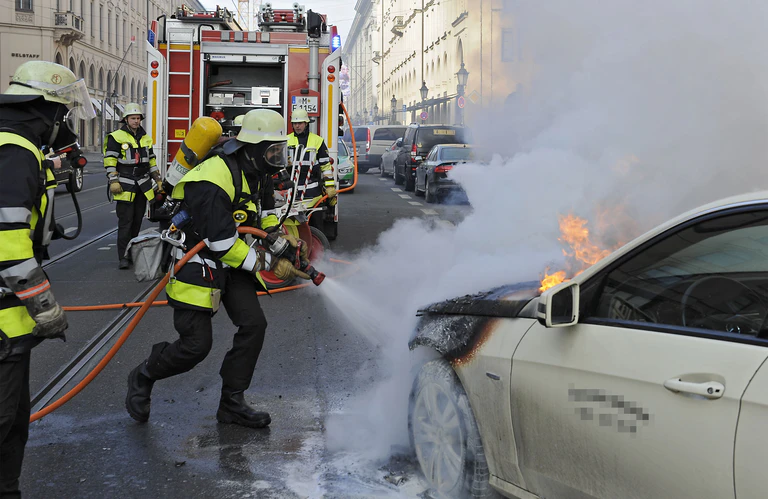 — © Foto der Berufsfeuerwehr München