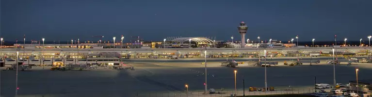 Flughafen München — © Der Münchner Flughafen - Bild: Foto Pixel by daniw
