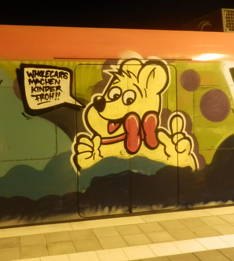 Graffiti an S-Bahn — © Foto: Bundespolizei