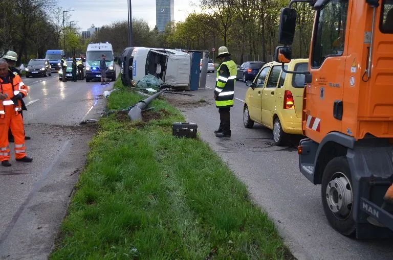 Unfall Sekundenschlaf Feuerwehr