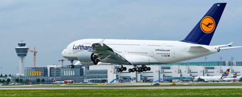 Münchner Flughafen: Erste Landung des Lufthansa-A380 am ...
