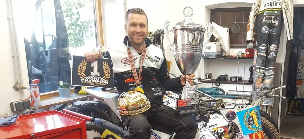 Martin Smolinski aus Olching ist neuer Weltmeister auf der Langbahn ...