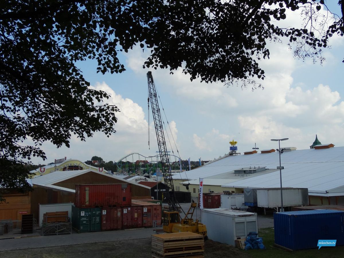Oktoberfest: So läuft der Wiesn-Aufbau | münchen.tv