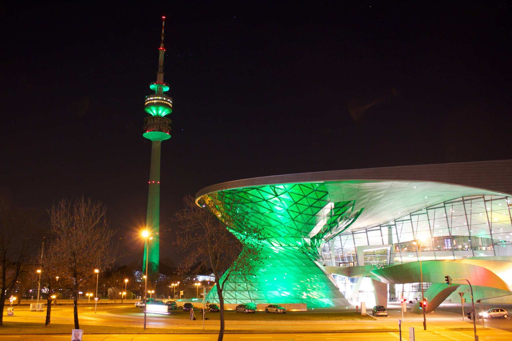 St. Patrick's Day 2014 - Greening München Olympiaturm und BMW Welt, St. Patrick's Day 2014 - Greening München Olympiaturm und BMW Welt ©D.I.F. e.V. / Fotograf Andreas Kotowski