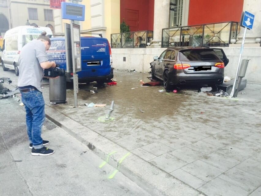 Verwüstung nach dem tragischen Unfall an der Staatsoper in München , Verwüstung nach dem tragischen Unfall an der Staatsoper in München