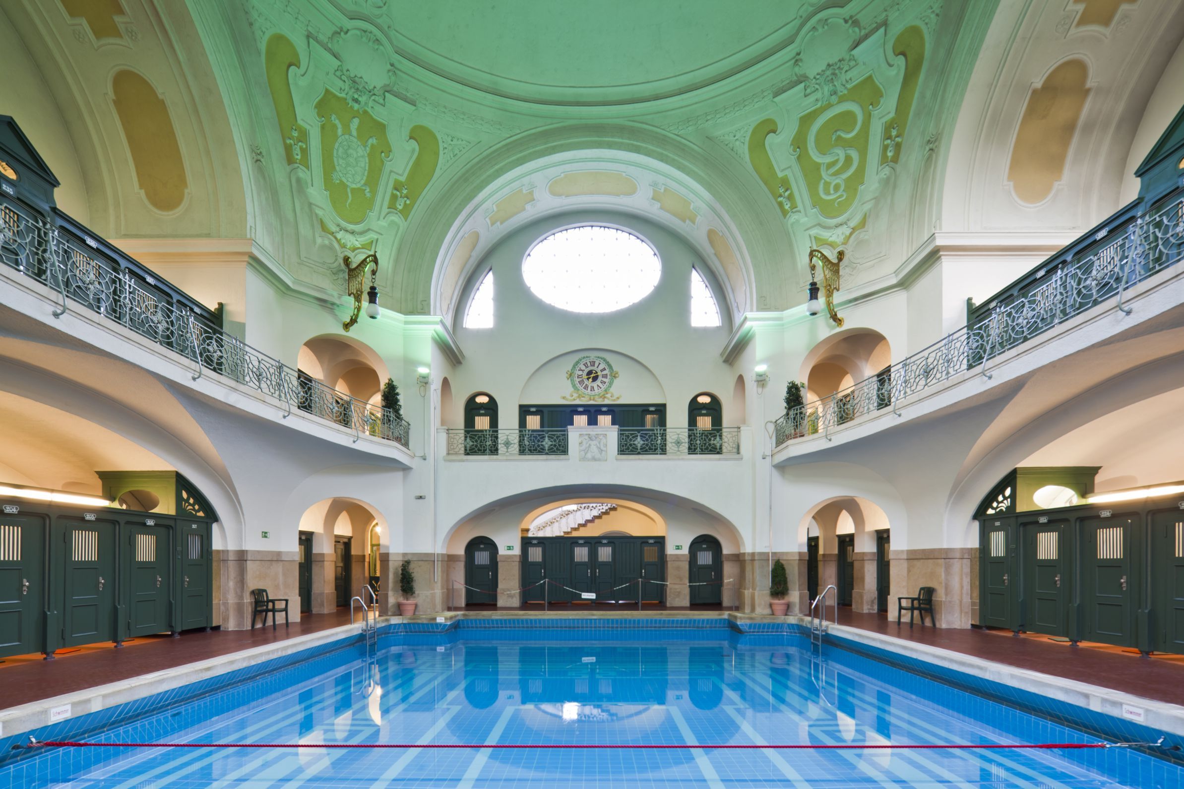 Schwimmbecken vom Mueller'schen Volksbad in München, Foto: Stadtwerke München