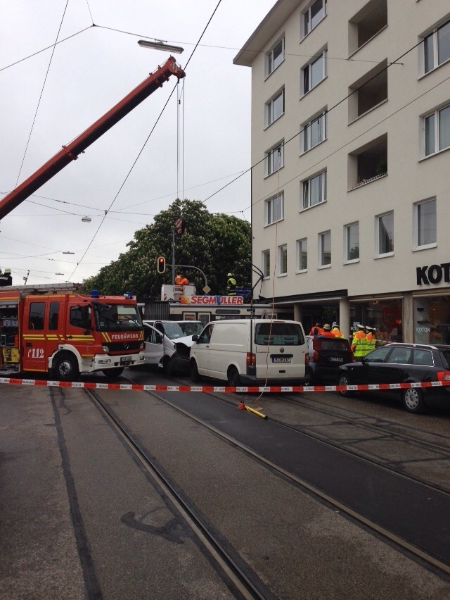 Tramunfall in der Gabelsbergerstraße