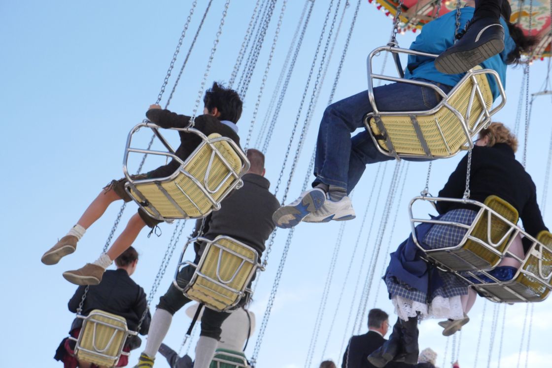 Kettenkarussell auf dem Oktoberfest, Kettenkarussell auf dem Oktoberfest