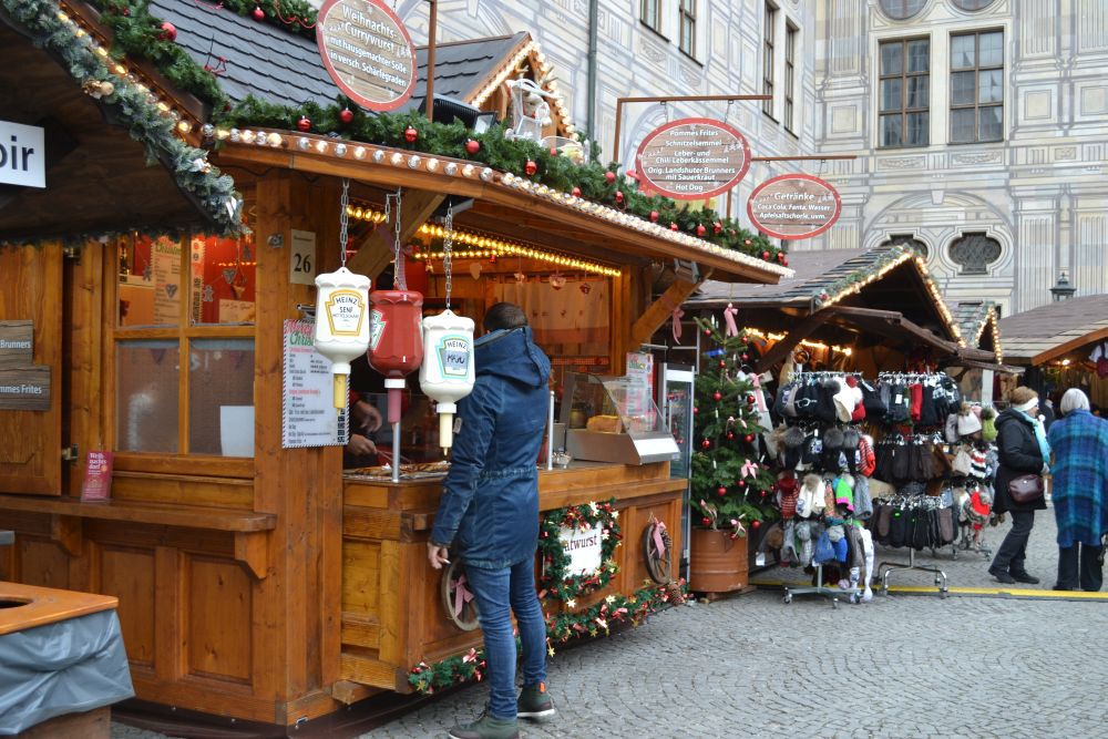 Christkindlmarkt an der Residenz München