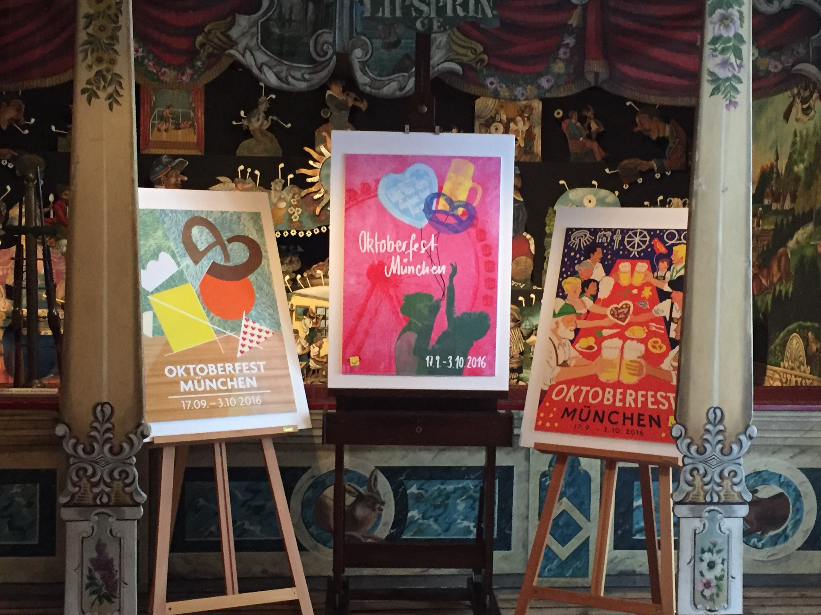 platz eins, zwei und drei der wiesnplakate 2016 nebeneinander , Platz eins, zwei und drei der Wiesnplakate 2016