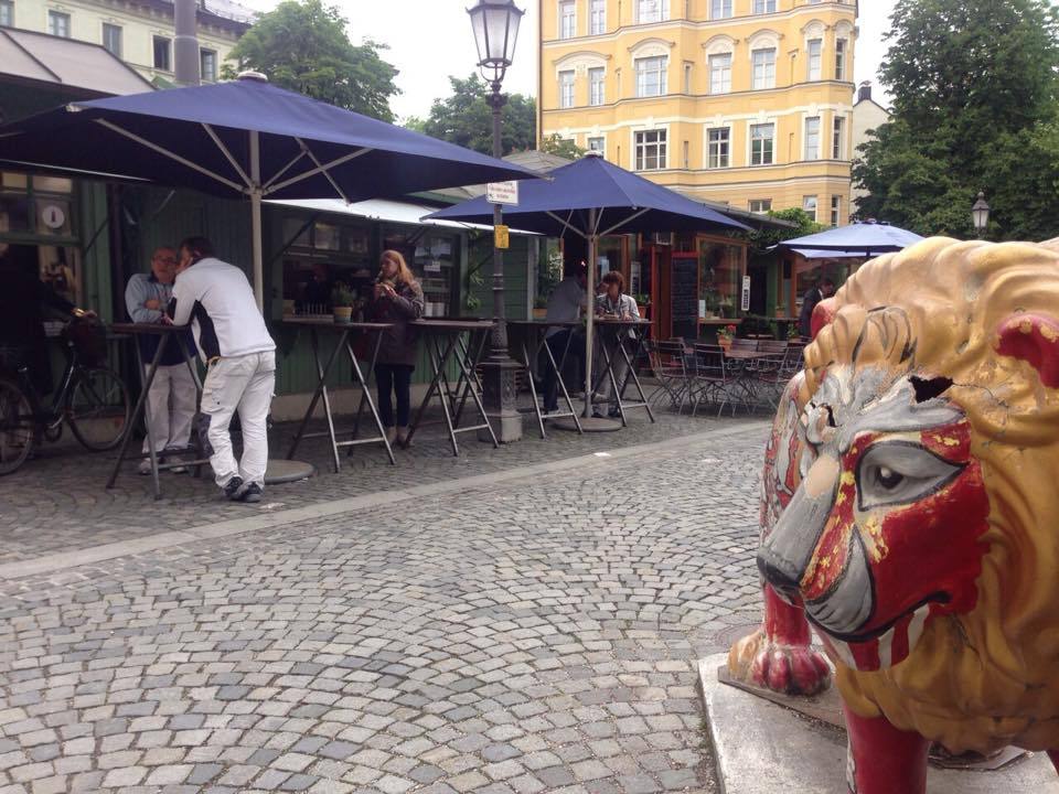 Wiener Platz, Buden, Marktstände, München, Buden am Wiener Platz bleiben doch