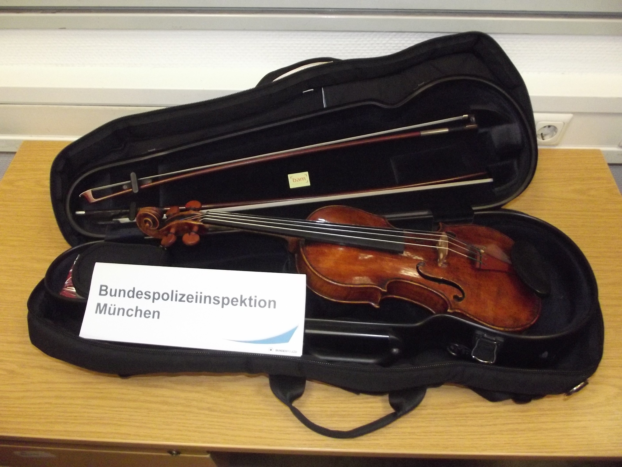 "Landolfi"-Geige sichergestellt, Täter ermittelt, Foto: Bundespolizei