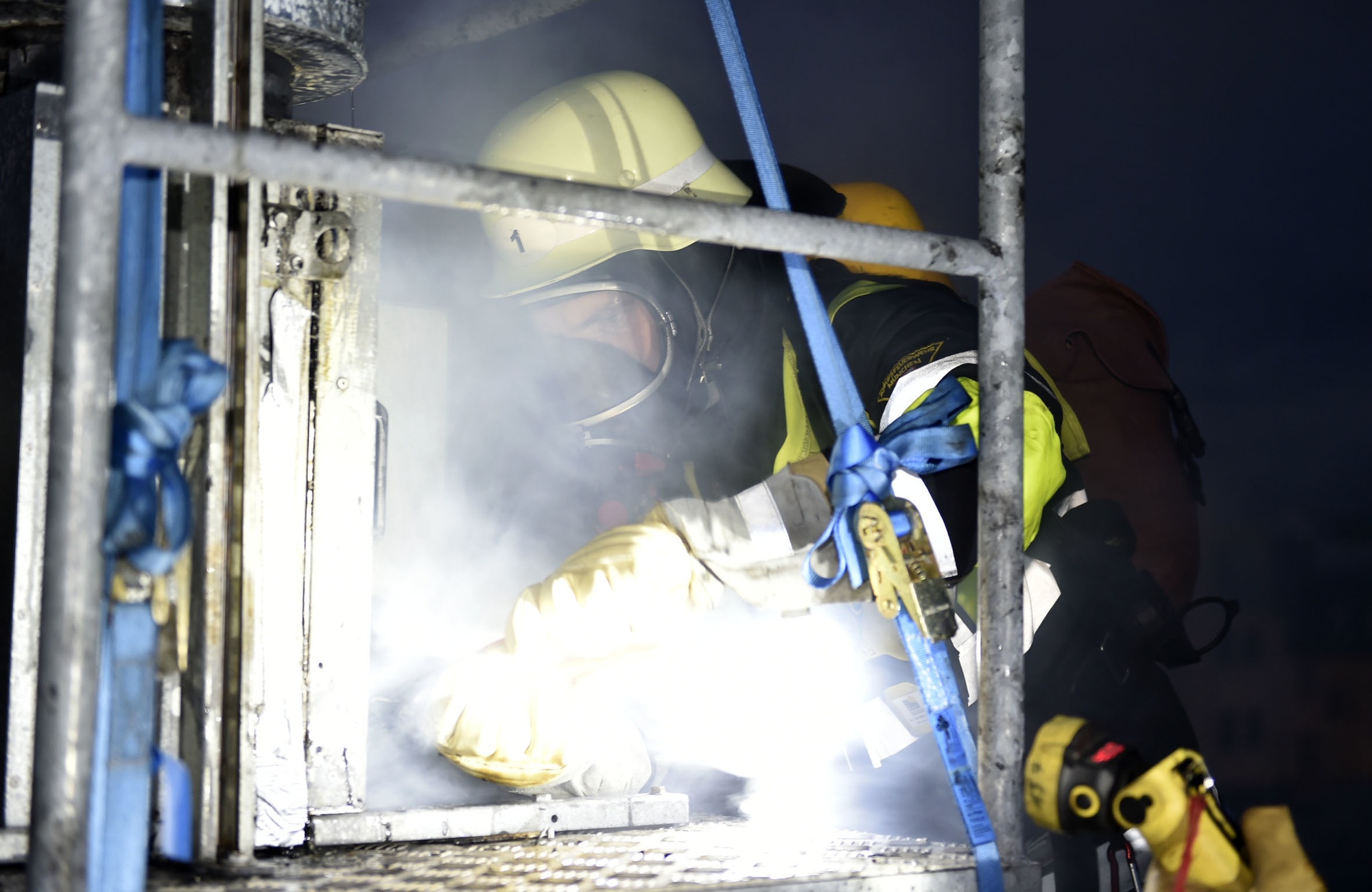 Brand einer Imbissbude in der Landwehrstraße, Foto: Berufsfeuerwehr München