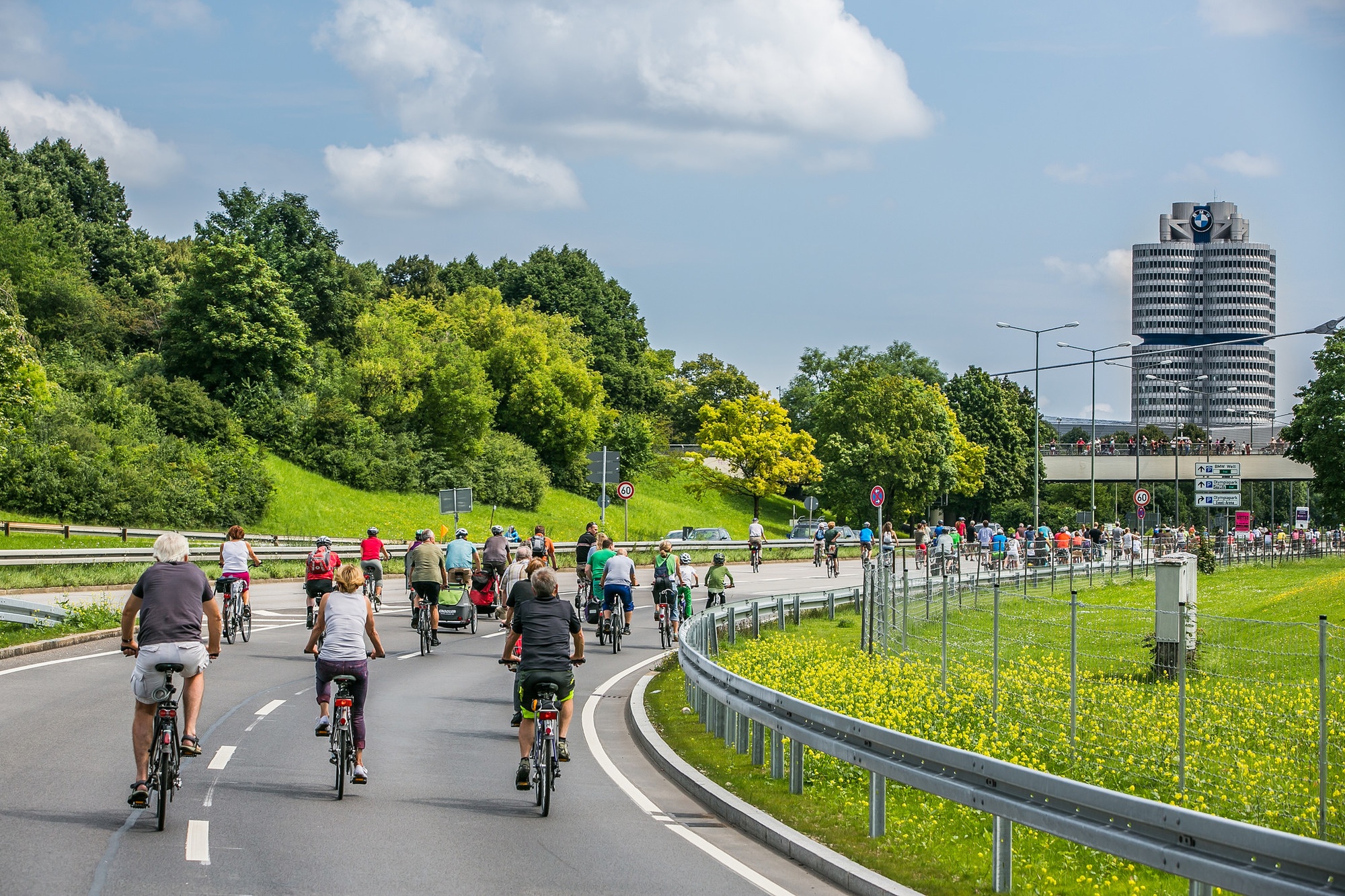 Fahrradfahrer auf dem Mittleren Ring in München, Radlhauptstadt München - Foto: Andreas Schebesta