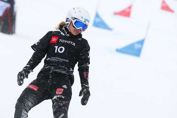 Selina Jörg bei der Zieldurchfahrt während der WM, © FIS Snowboard